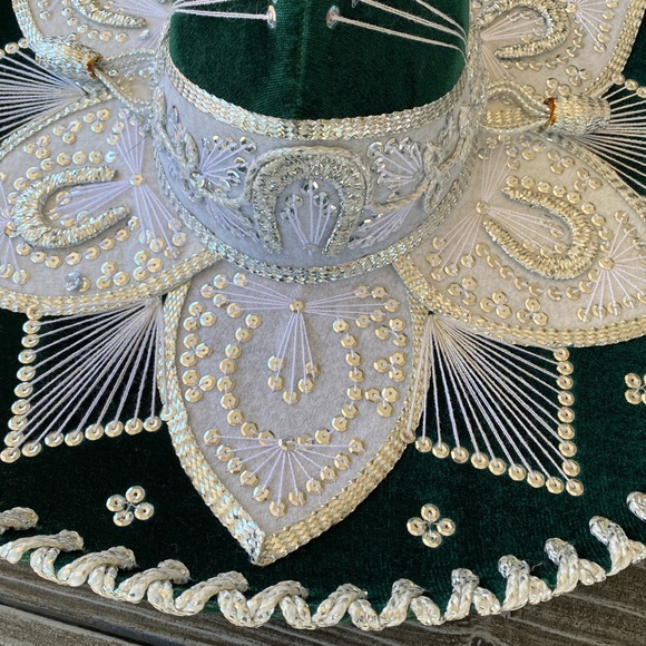 Sequins Deluxe Emerald Handmade Mariachi Sombrero - Picture 2 of 6